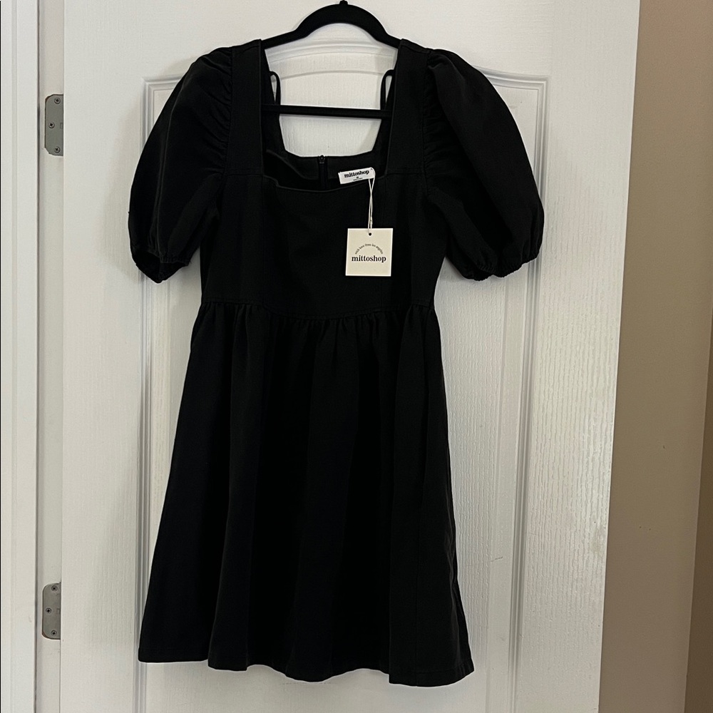 Mittoshop The Post Black Dress